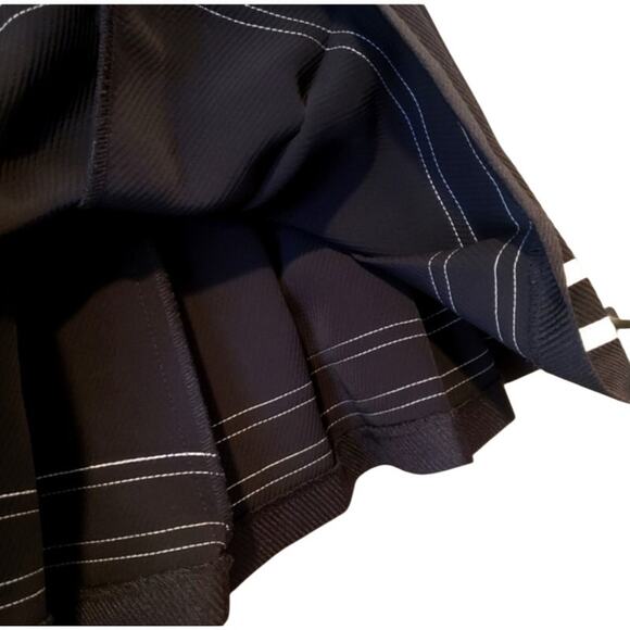 H&M Divided pleated skirt Women's Size 10 - Picture 4 of 6